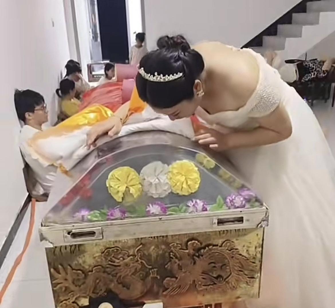 原来这世间真的有这么痴情的女子啊？可惜了，男方不懂得珍惜。一位来自安徽的女网友