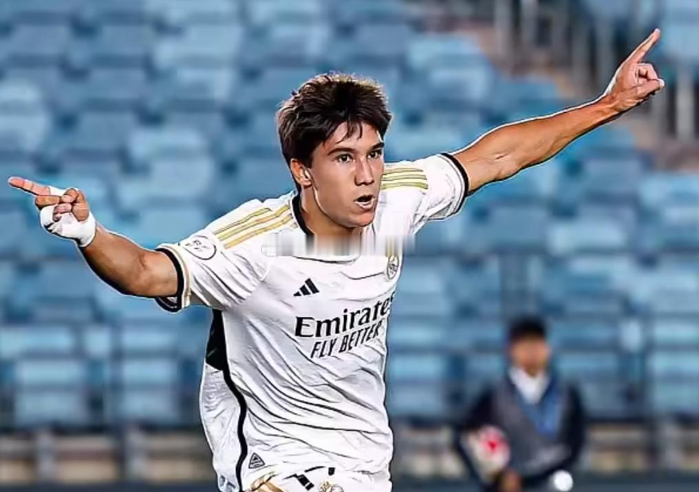 据《阿斯报》报道，一家意甲球队已经初步询价贡萨洛·加西亚，皇马直接开出了6000