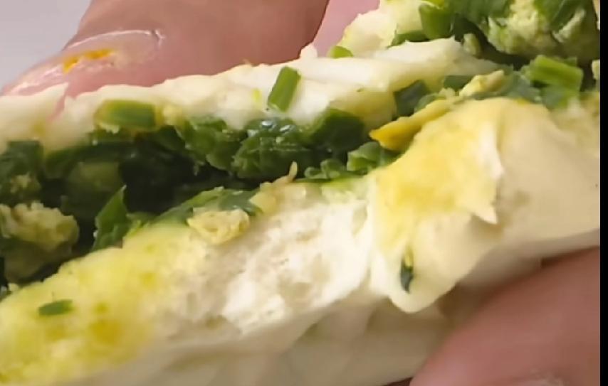 菜包子为啥蒸出来菜不变色，韭菜馅的饺子煮出来为啥还很绿，今天我总算知道了。以前
