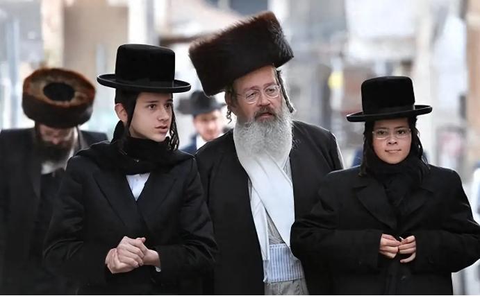 犹太人真的控制美国了吗？毫不夸张的说，不是犹太人控制了美国，而是现在的美国，很有