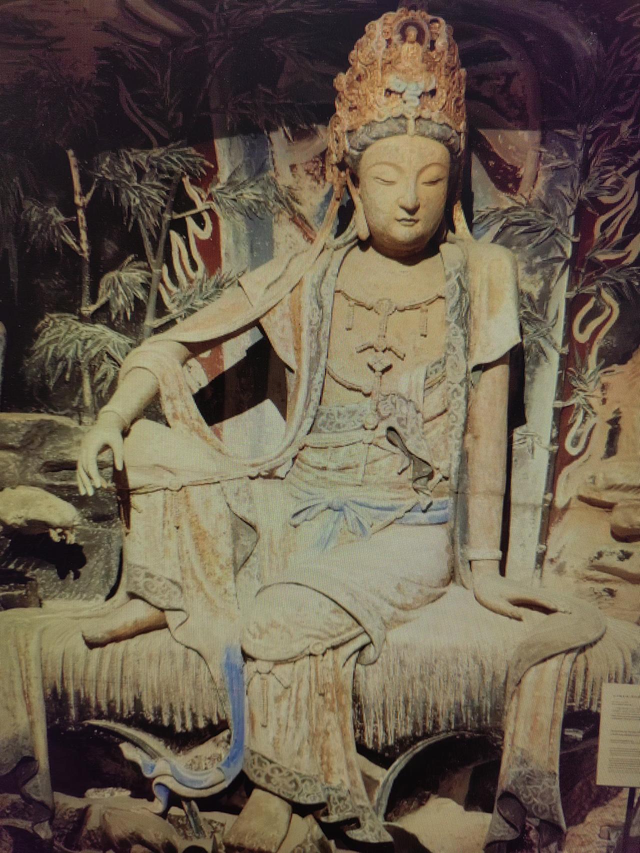 母亲是普通的妈妈，但在我心中，好像没她不会的事，她动手能力强，干啥都要做到最好，