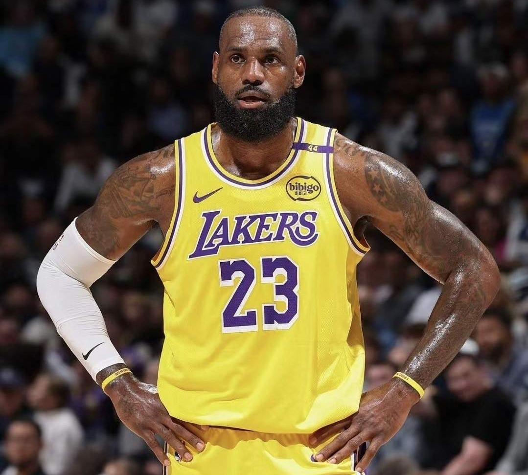 我发现一个问题贬低乔丹的是詹密、贬低科比的是詹密、贬低库里的还是詹密。你可以