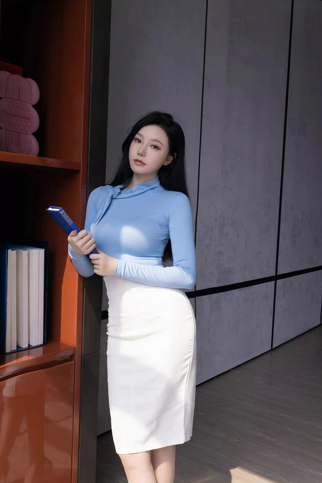轻熟风韵味女神范
