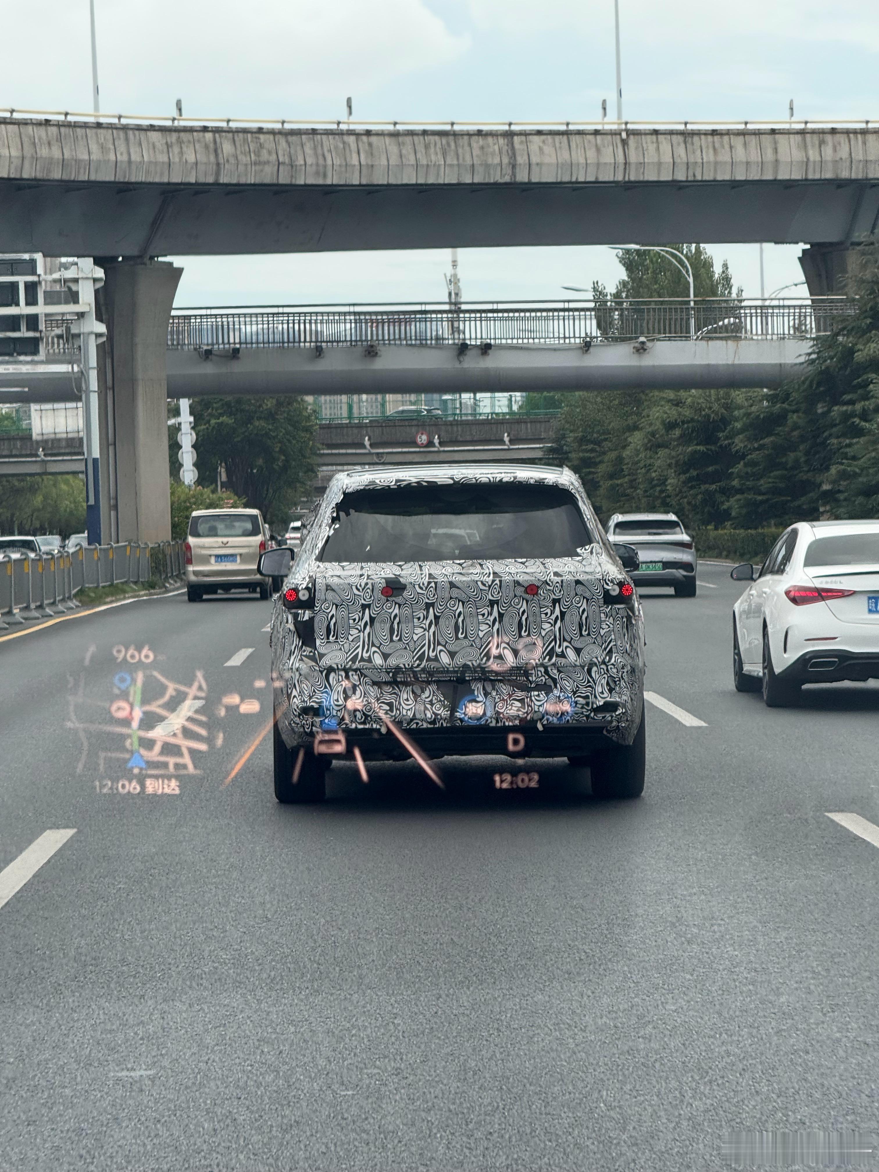 这是什么车？有大佬认识吗？​​​