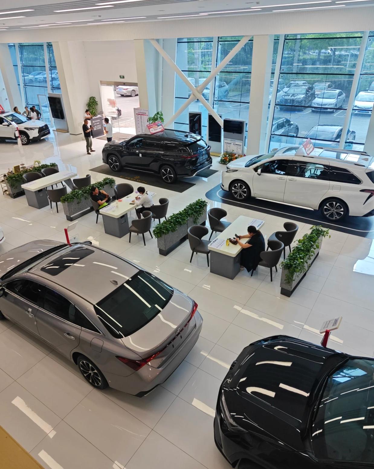 买车当天提不了车？4S店常见套路要警惕全款买车后，4S店常以“次日才能提车”