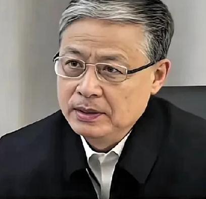 武大杨景媛遭围攻没人管！武汉大学这事又有新动态黄泰岩被推上风口浪尖不是