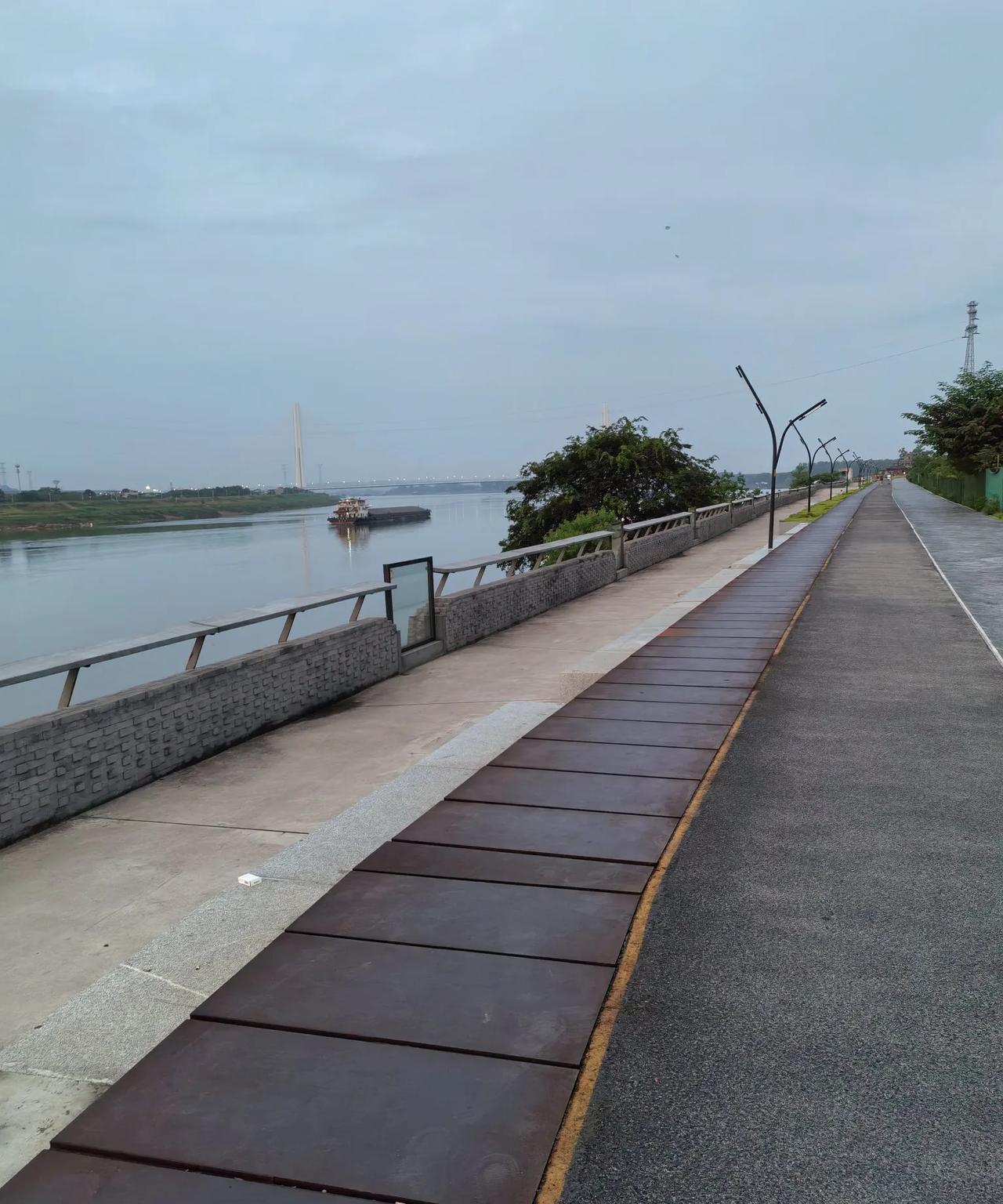 想在跑圈里问个事儿，60后的你在每天跑步时，还想（敢）冲顶一下最高心率吗？如果敢