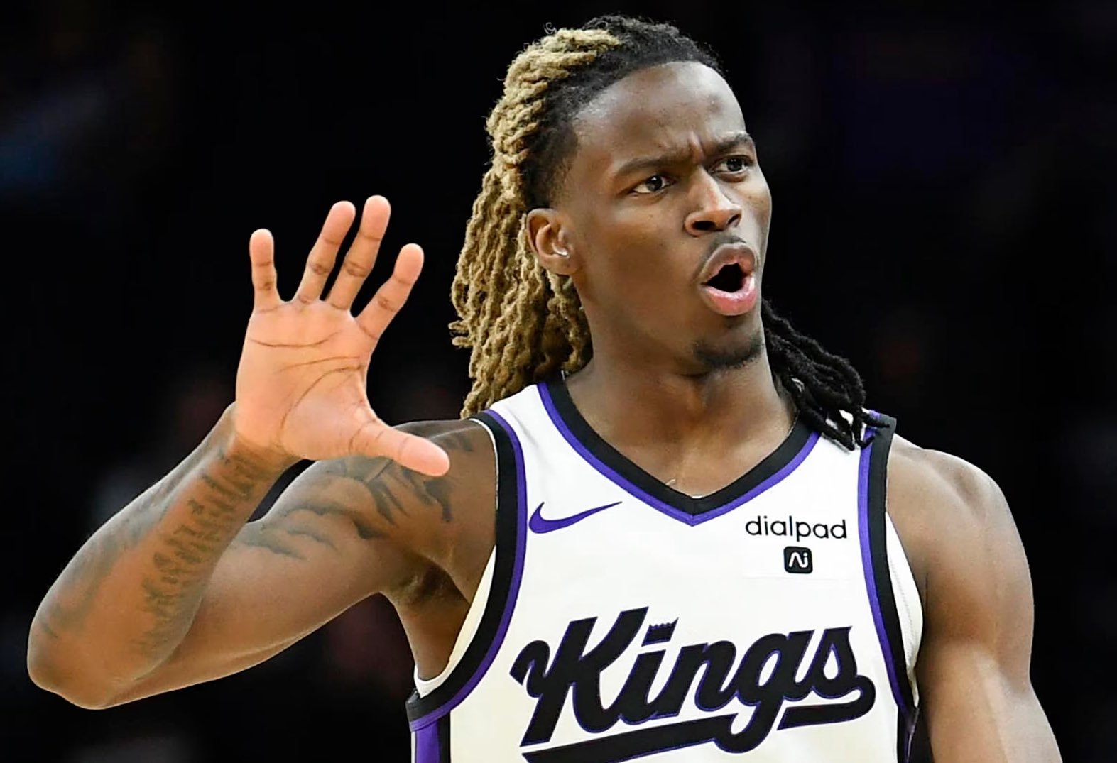 EvanSidery：其他球队高管正密切关注埃利斯，将其视为潜在交易目标。国王