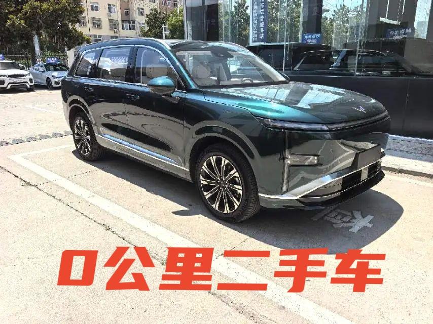 车型:五菱2026款星光L1.5无级260km六座旗舰型​车况:原