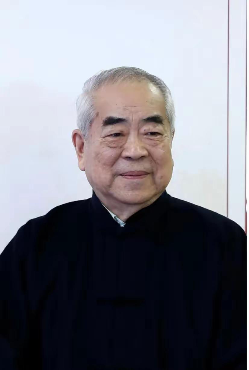 范曾，这辈子最对不起的人​不是继子范仲达，也不是亲生女儿范晓慧，而是他的患难