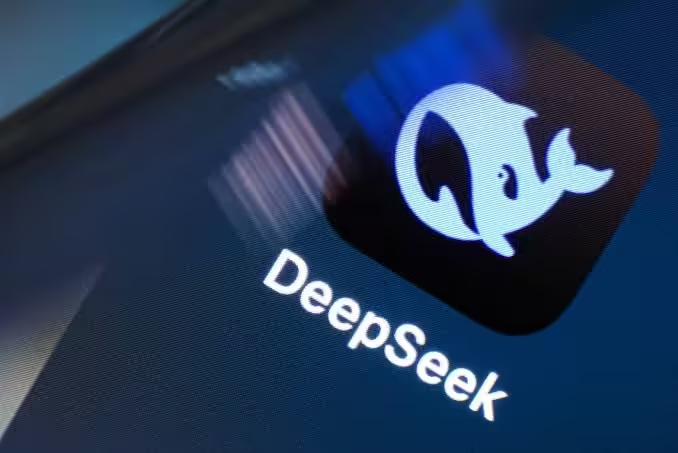 9月23日联合国举办全球人工智能大会，DeepSeek创始人梁文锋收到邀请，但是