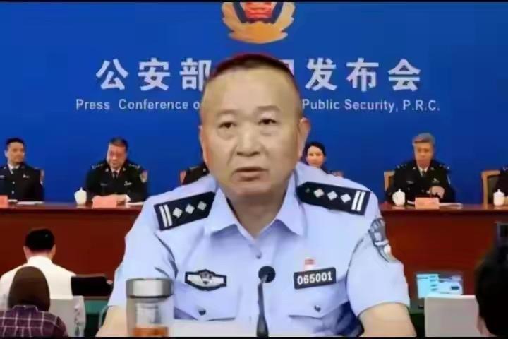 2025年公安部新规对C1驾照车主来说简直是福音！以前C1准驾范围有限，好多实用