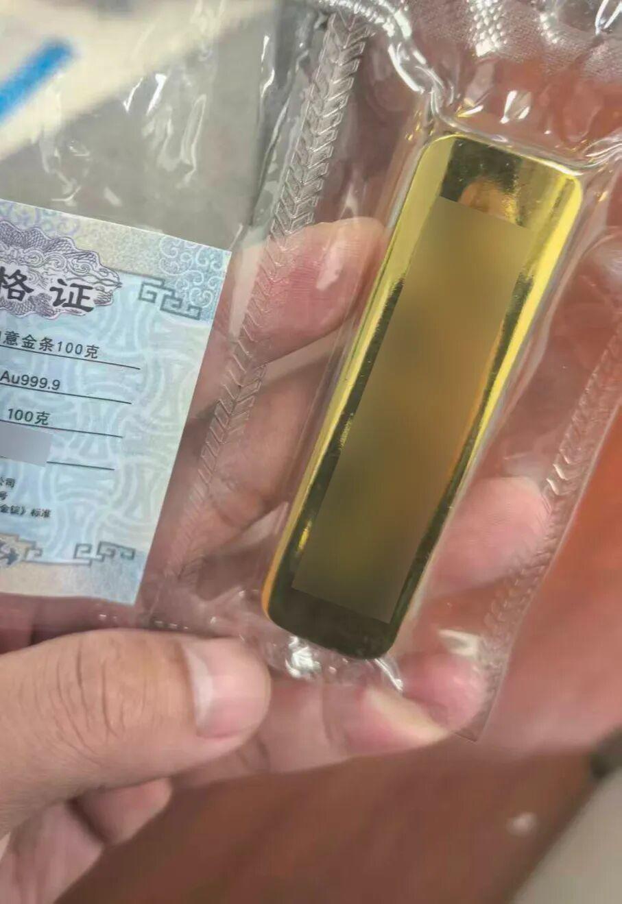 上海一个姓韩的男人，干了件挺离谱的事儿，他骗了身边亲戚朋友总共350多万，钱花完