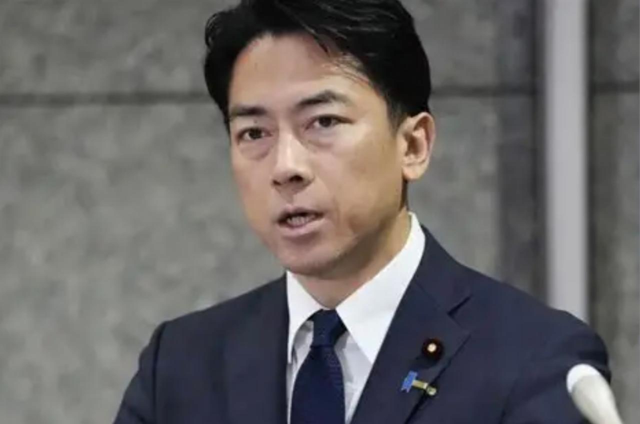 他们怎么跟个怨妇似的，我们的飞机想去那就去那，照此下去，早晚得锤你。日本防卫