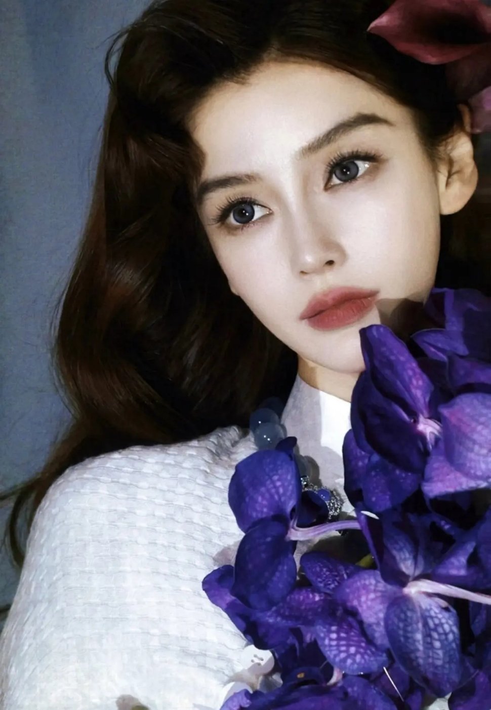 内娱一眼就能抓住人眼球的大美女Angelababy、古力娜扎、鞠婧祎