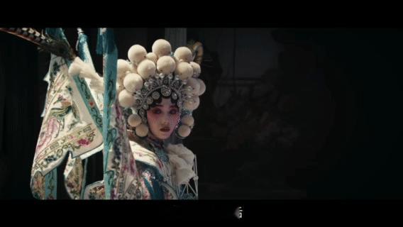 主角爆尾效应原本只是正常追剧，看完座谈会才懂每一个镜头都暗藏用心，带着情感创作