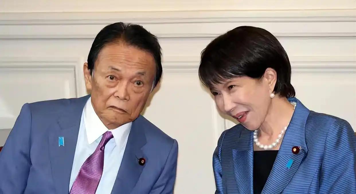 谁能狠狠治住狂妄自大的高市早苗？万万没想到她最怕之人曝光！不是中国、不是在野党，