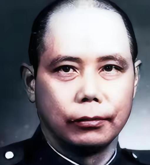 王耀武在常德摆庆功宴，招待57师残存官兵，正吃饭时，军长傅仲芳带着一队士兵闯入，