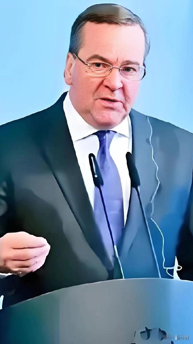 德国传来消息！12月16日，财联社报道，德国防长皮斯托里乌斯正式摊牌了：承诺