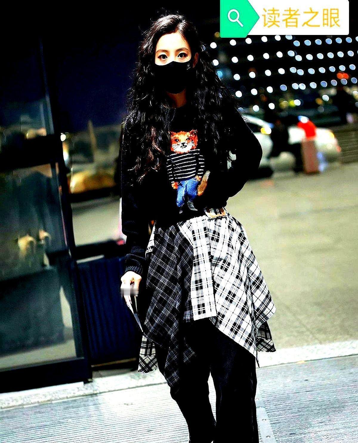 陈丽君一拳打醒了国产片。不靠特效，真打真摔，观众用脚投票。12%排片，6.8