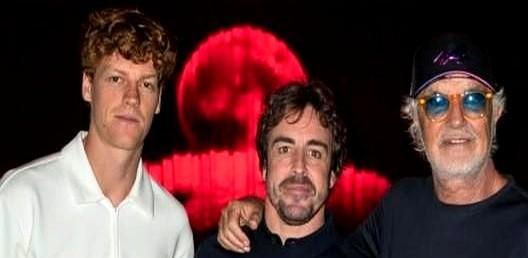 啧。现在的年轻人打球啊，讲究个“数据化修炼”。你看辛纳，红土滑步效率提升12