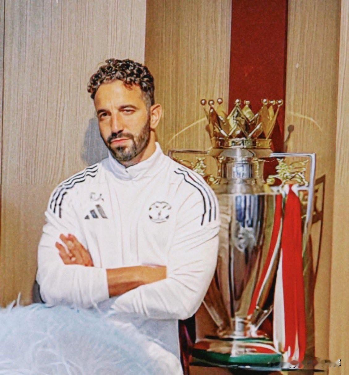 我是真的谢谢阿莫林，曼联竟然被阿莫林的球队和战术打成这个样子，你们不是看不上阿莫