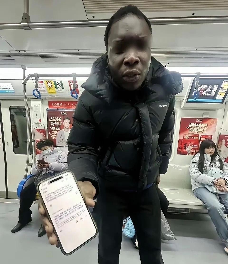 我就想知道这家伙谁给他的自信？