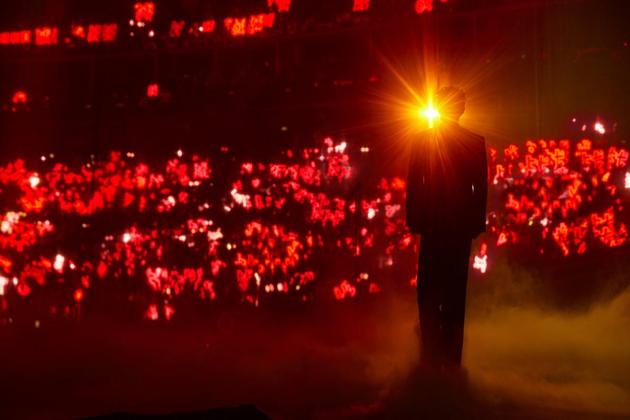 天啊，肖战他给自己留言了，“点歌”，我真的会忍不住想的，是演唱会要来了吗？怎么感