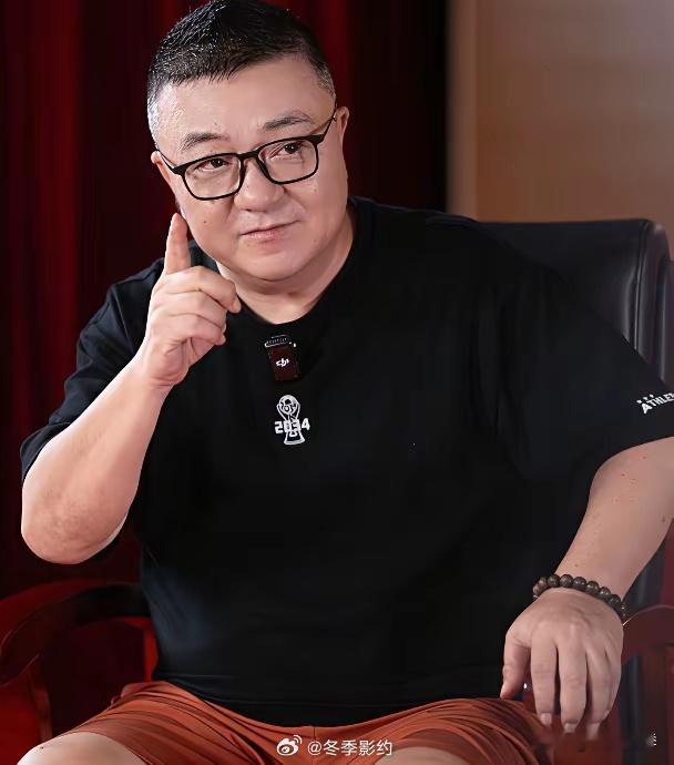 著名足球评论员董路真是太敢说了。董路接受了曹云金的采访，回去的路上董路表示：曹云