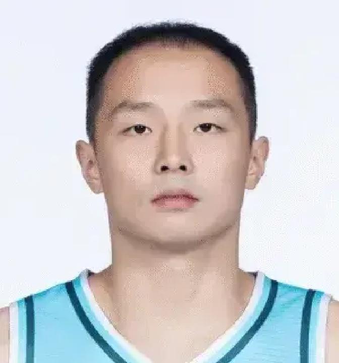 浙江队不要的“替补”，在青岛成了专杀旧主的王牌。你以为他只是个轮换后卫？王