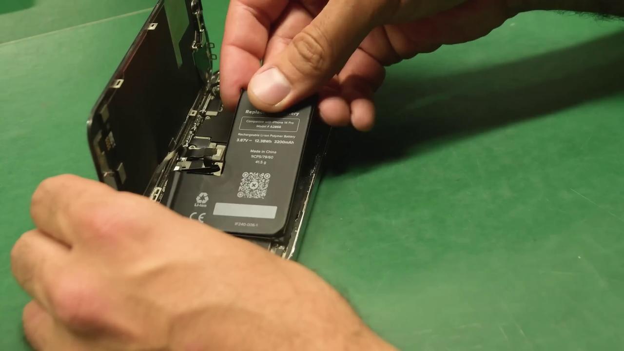 iPhone18ProMax电量又前进了一小步，但和安卓比还是差了一大截。