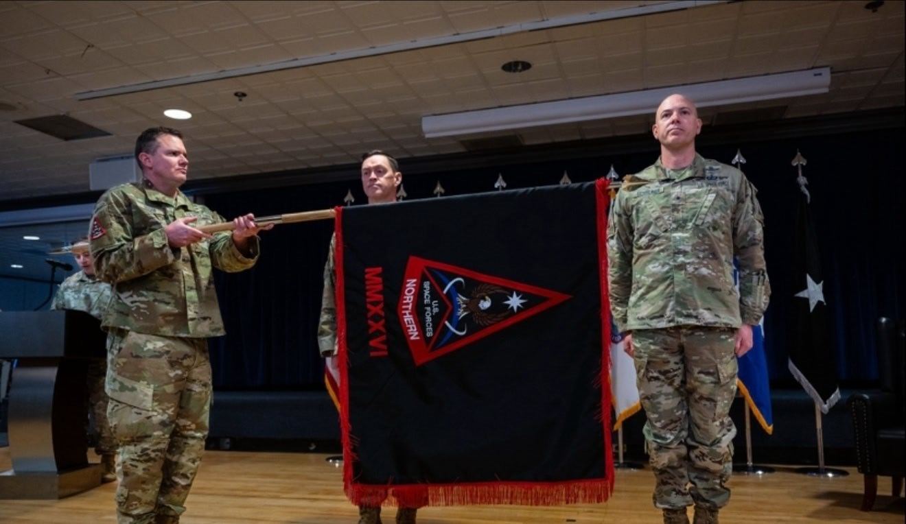 【军事航天正式运转！】美“太空军官网”1月30日报道，美国太空军在彼得森太空军