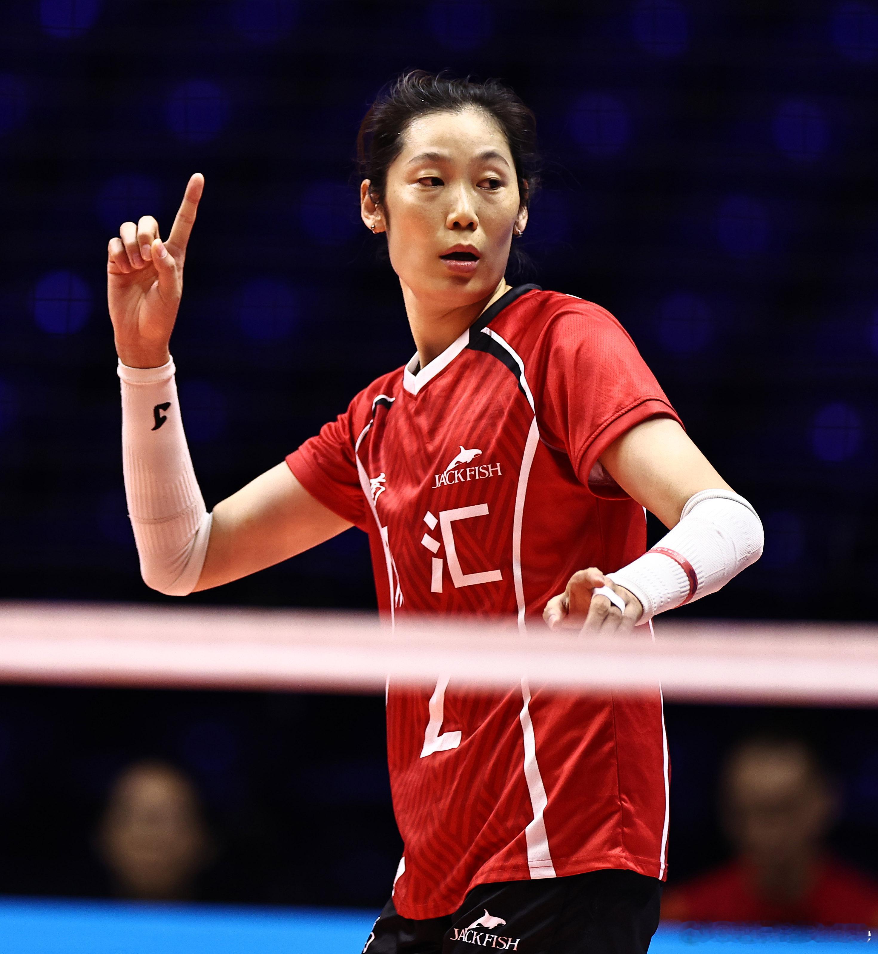 ⚡️一姐、二姐都无缘四强，全运女排半决赛看三姐、四姐争吧。