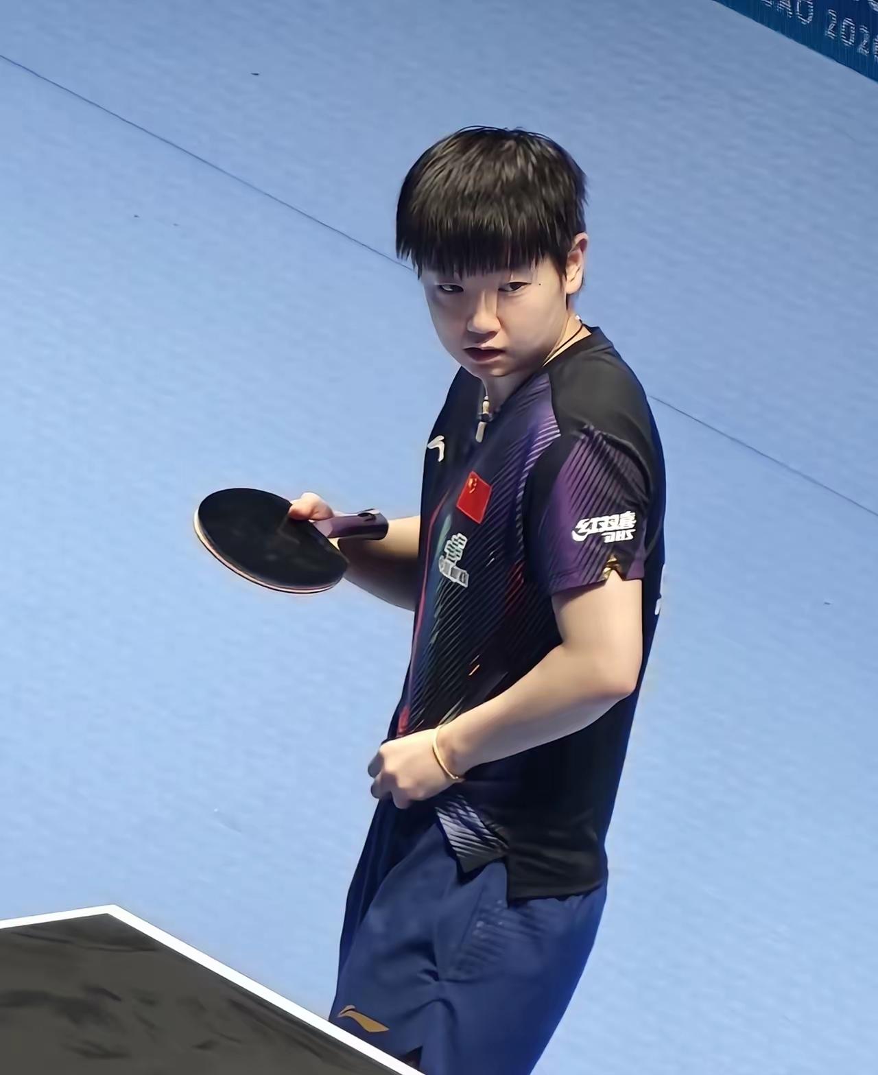 昨天孙颖莎对蒯曼的比赛，真的给我看无语了，不是因为她们打的不好，而是