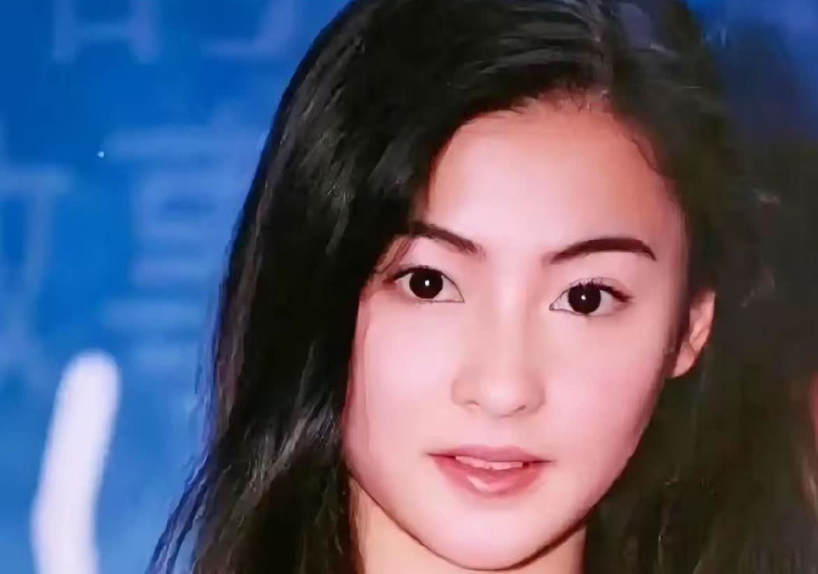 一觉醒来张柏芝自己都懵了谢霆锋给王菲那VIP级别的深情告白，本以
