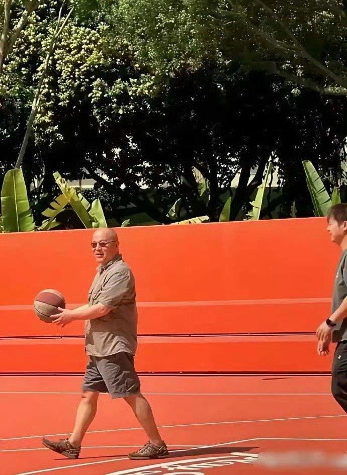 王菲当年究竟喜欢窦唯什么，实在不明白