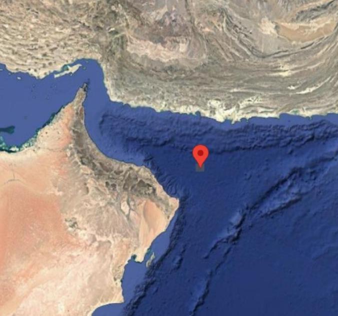 伊朗太聪明了，又把球踢给了美国。 美国不是要封锁霍尔木兹海峡吗？那好，伊朗直