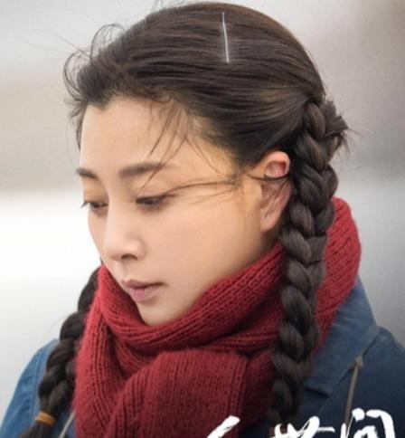 2021年，就在《人世间》火热拍摄中，女主角殷桃突然说：“我以后再也不会与雷佳音