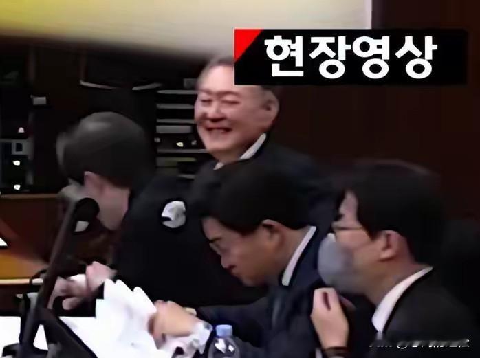 特检组未能如愿提出对尹锡悦量刑要求！9日忙乎到半夜，特检组也未能在法庭上提出对