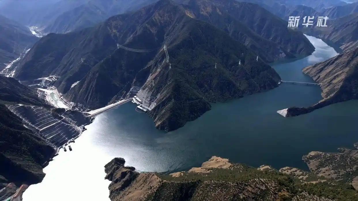 中国在四川甘孜藏族自治州“秘密”进行了一个耗资664亿、历时十余年的大型工程，最