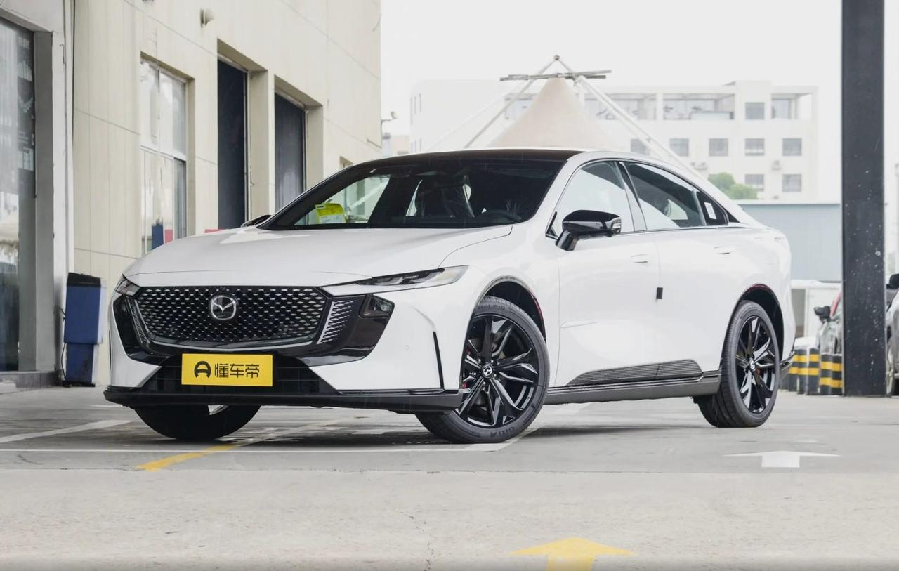 作为刚上市没多久的“新面孔”，马自达EZ-6在二手市场已经悄悄冒头了。不少朋友看