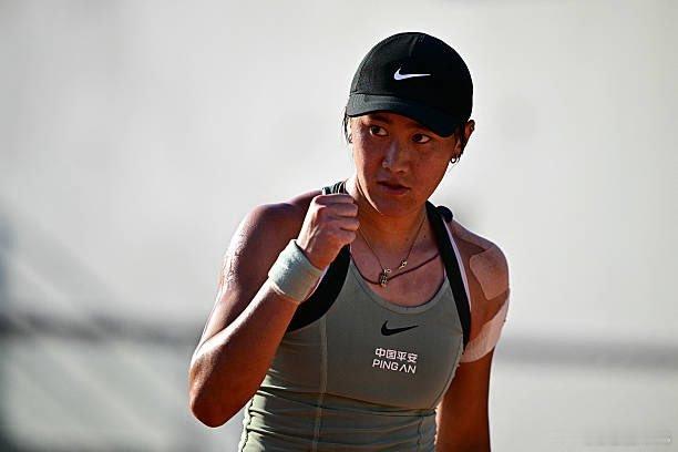 恭喜！打进法网女单16强的中国女将：🇨🇳郑洁（2004）🇨🇳李娜（200