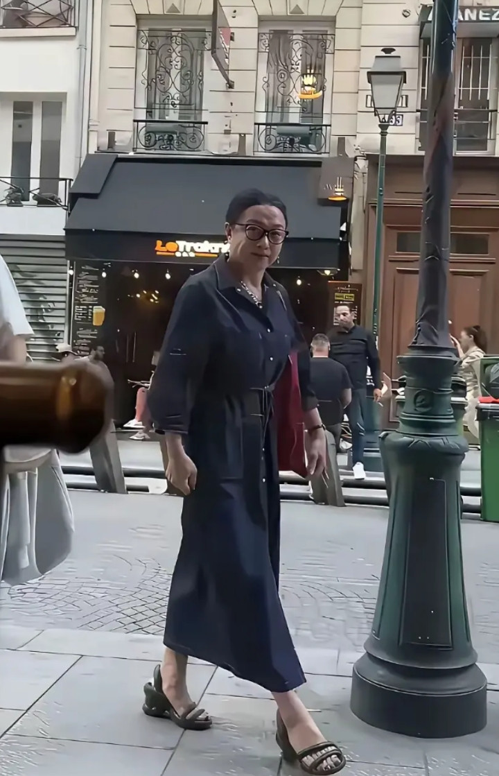 这条裙子多少钱？