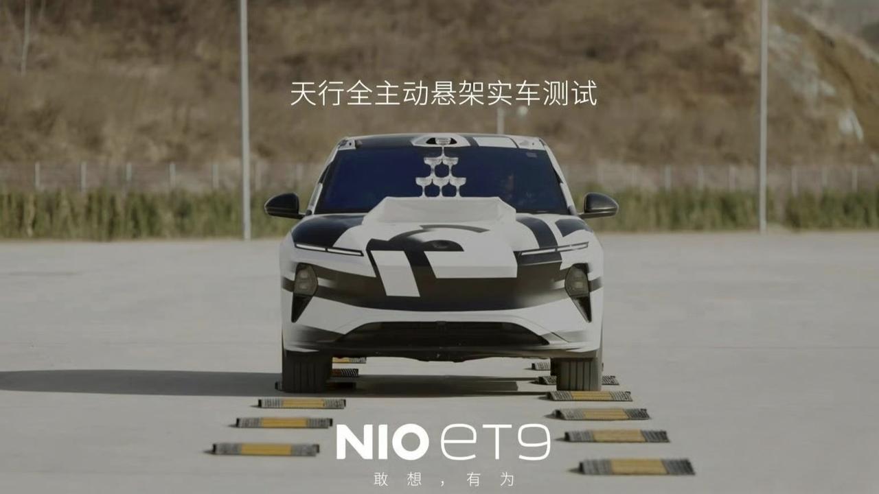 今天问界的主动悬架也开始展示了，这周蔚来，比亚迪，理想，问界纷纷在全主动悬架上展