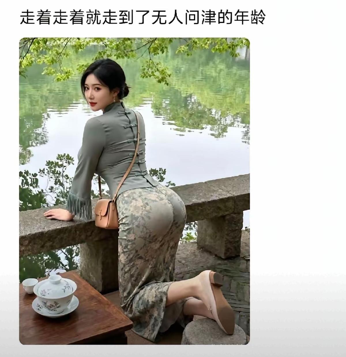 现实中有这种身材的非常少，只有AI才有的吧。