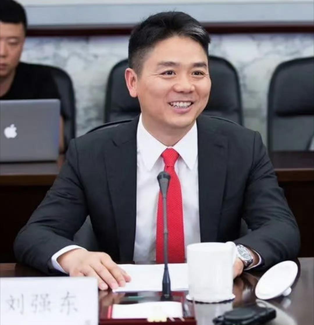 刘强东放狠话：机器换人也不裁员，蓝领兄弟必须白领化！5月27日下午，刘强东一