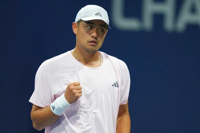 🎾🇨🇳吴易昺不敌阿尔卡拉斯，无缘16强美网男单第三轮，🇨🇳吴易昺以3