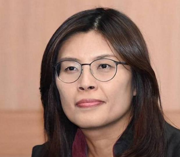 别高兴太早了！日久见人心，谁真心支持郑丽文短时间看不出来！郑丽文最近忙