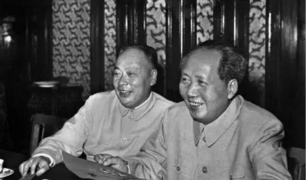 “我现在不想走了，我要在毛主席的床上睡个午觉！”1960年，陈毅在中南海游泳池接