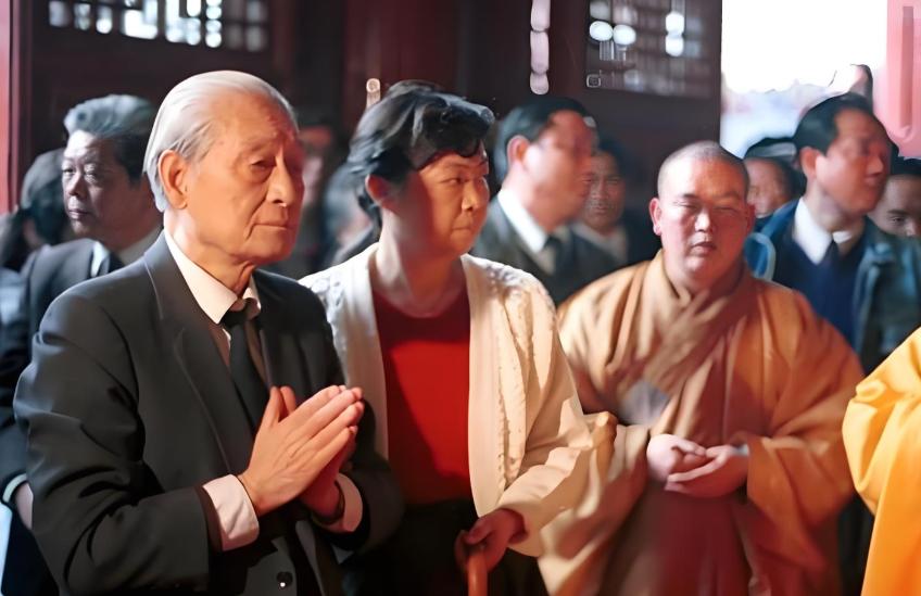 少林寺就这德行？谁看了不懵！于荣光带着家人去少林寺拜访，在会客室等了半天